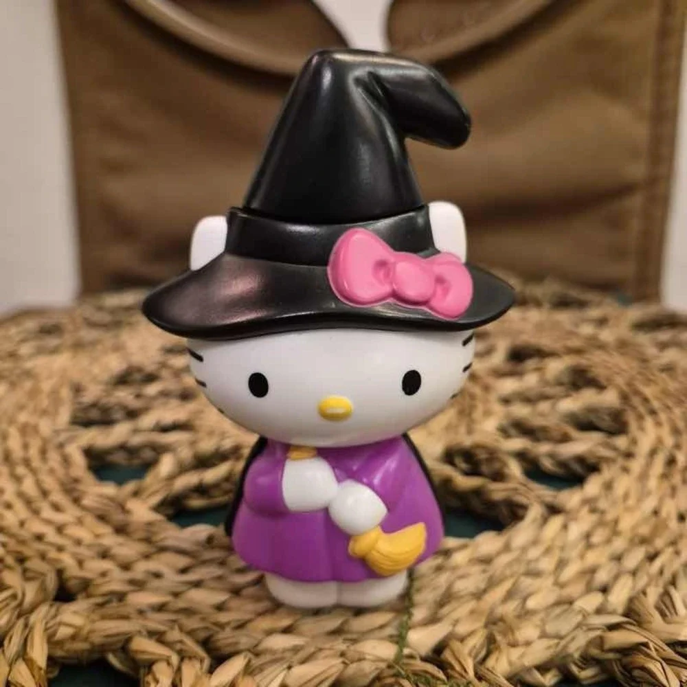✅2019 McDonald's Sanrio Hello Kitty Halloween Happy Meal Toy Figure#️⃣16